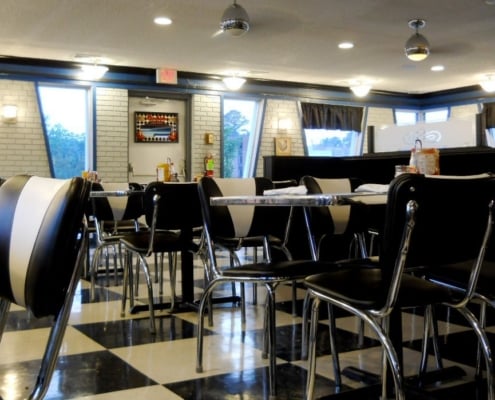 Relax Williamsburg Shorty's Diner.